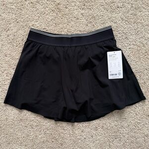 NWT Athleta Ace Advantage Tipped 13 1/2" Black Skort, Size Medium